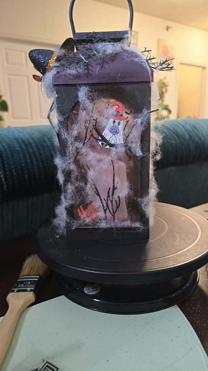 Haunted Glow Solar Lantern 👻🏮