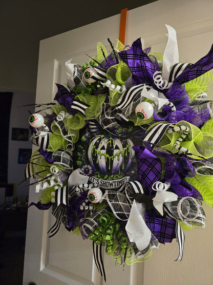 Beetlejuice-Inspired Halloween Wreath