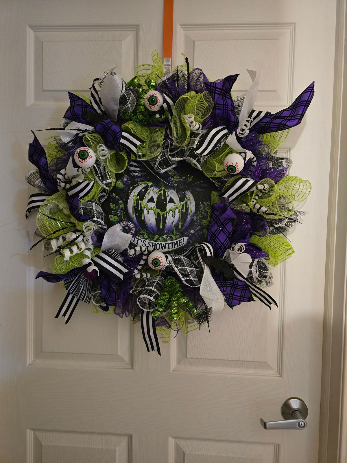 Beetlejuice-Inspired Halloween Wreath