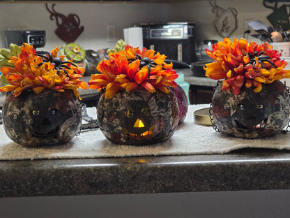 🎃 Spooky Floral Pumpkin Décor 🕷️🖤